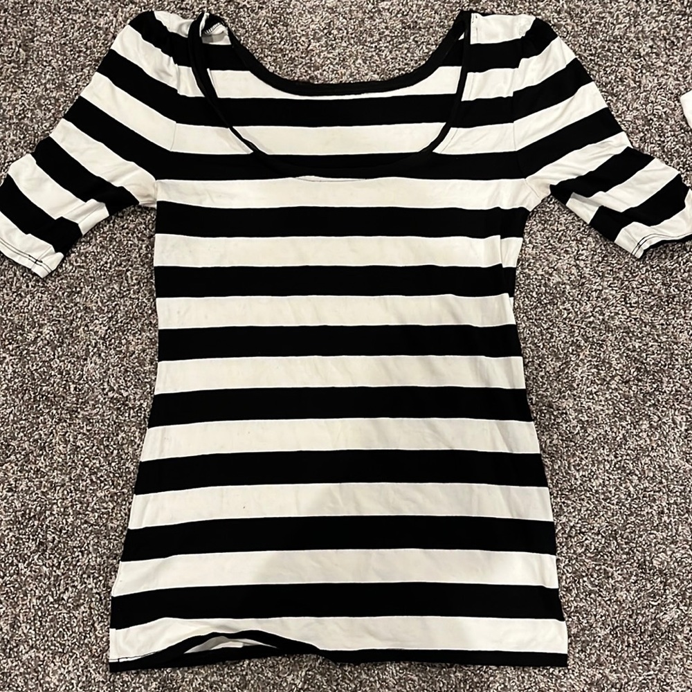 White House Black Market top